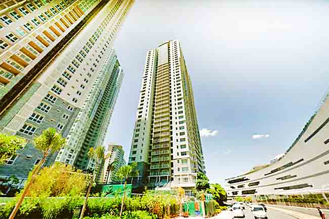 3BR Condo for Rent in Red Oak at Two Serendra, Bonifacio Global City, Taguig